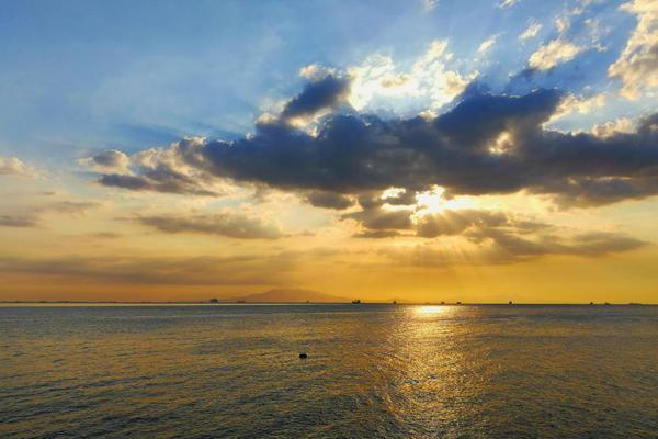 福建泉州[民企]捐款捐物馳援香港火災(zāi)救援行動(dòng)